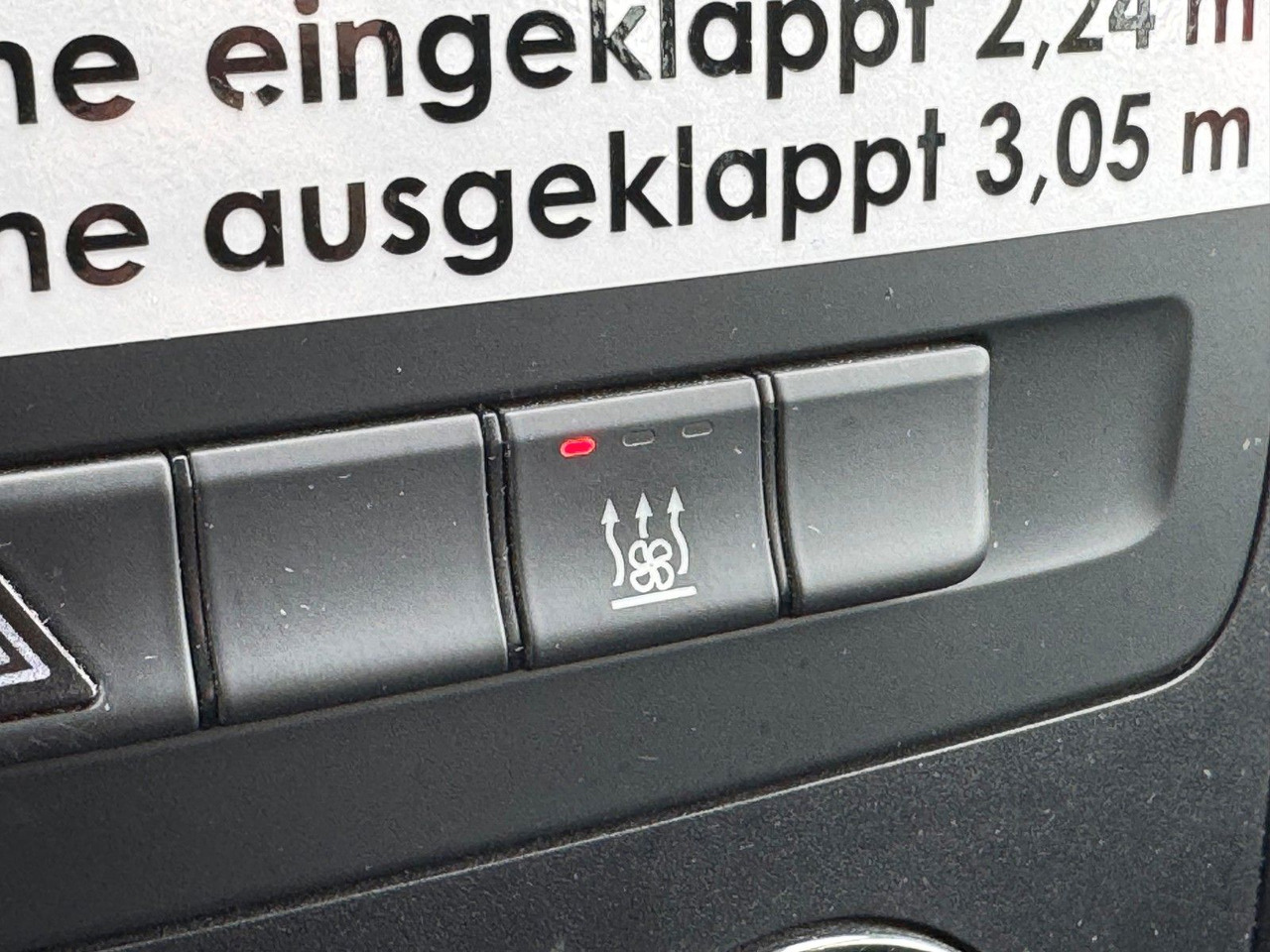 Passenger van Mercedes-Benz Vito 111 CDI Tourer Begleitfahrzeug BF3+ / WVZ: picture 18