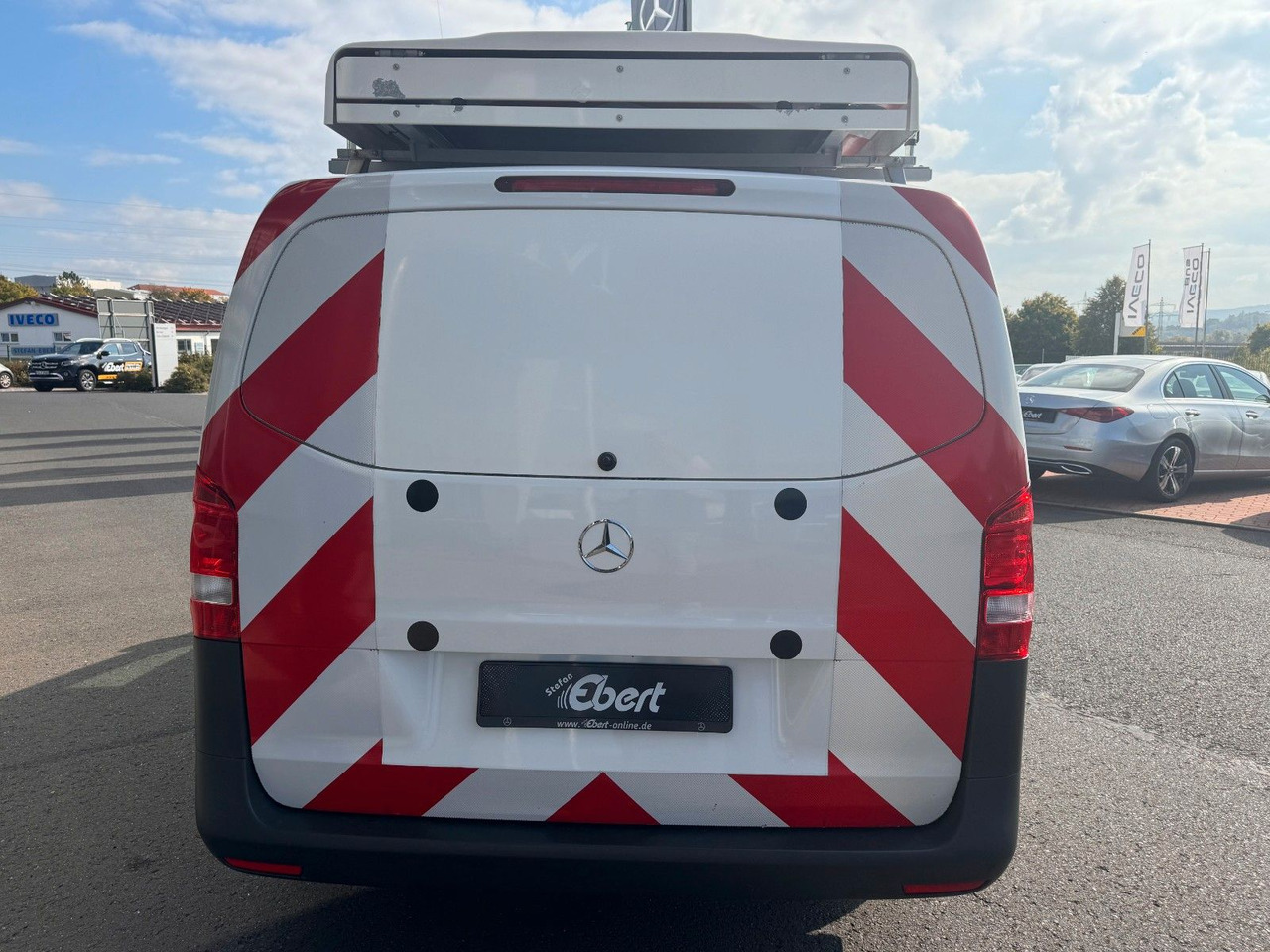 Mercedes-Benz Vito 111 CDI Tourer Begleitfahrzeug BF3+ / WVZ - Passenger van: picture 5 Mercedes-Benz Vito 111 CDI Tourer Begleitfahrzeug BF3+ / WVZ - Passenger van: picture 5