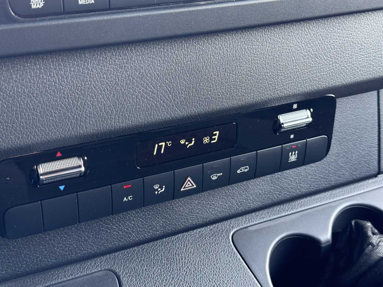 Other machinery Mercedes-Benz Sprinter 517 CDI Mixto, Klima, AHK, 6 Sitzplätze: picture 10 Other machinery Mercedes-Benz Sprinter 517 CDI Mixto, Klima, AHK, 6 Sitzplätze: picture 10