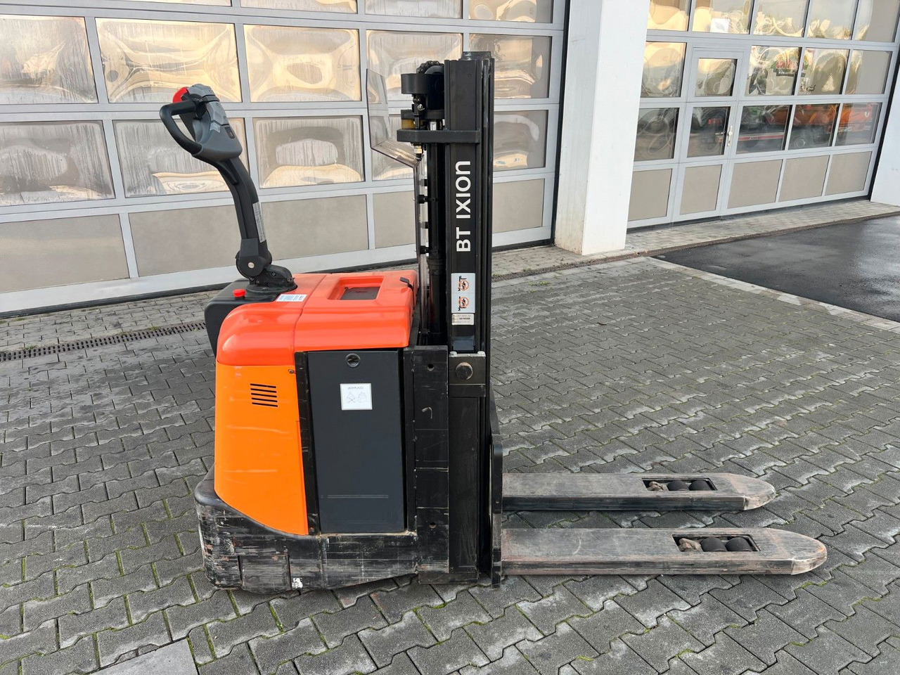 Toyota SPE 125 L / nur 382h ! / Hochhubwagen / 3.350mm - Other machinery: picture 3 Toyota SPE 125 L / nur 382h ! / Hochhubwagen / 3.350mm - Other machinery: picture 3