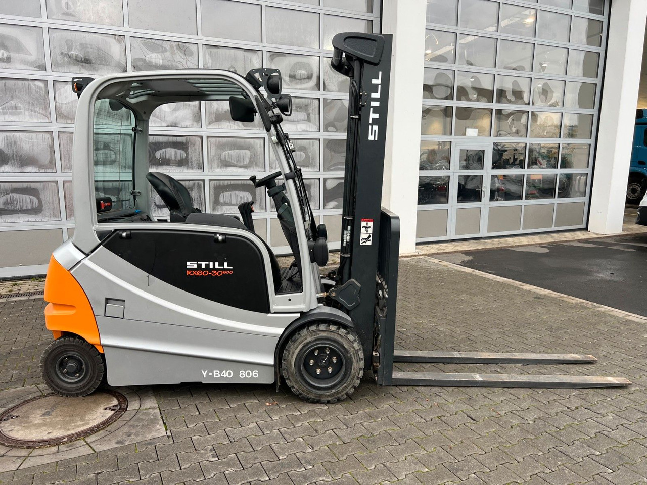 Still RX60-30L/600 / Hubhöhe 3,6 m / SS / nur 173h! - Electric forklift: picture 3 Still RX60-30L/600 / Hubhöhe 3,6 m / SS / nur 173h! - Electric forklift: picture 3