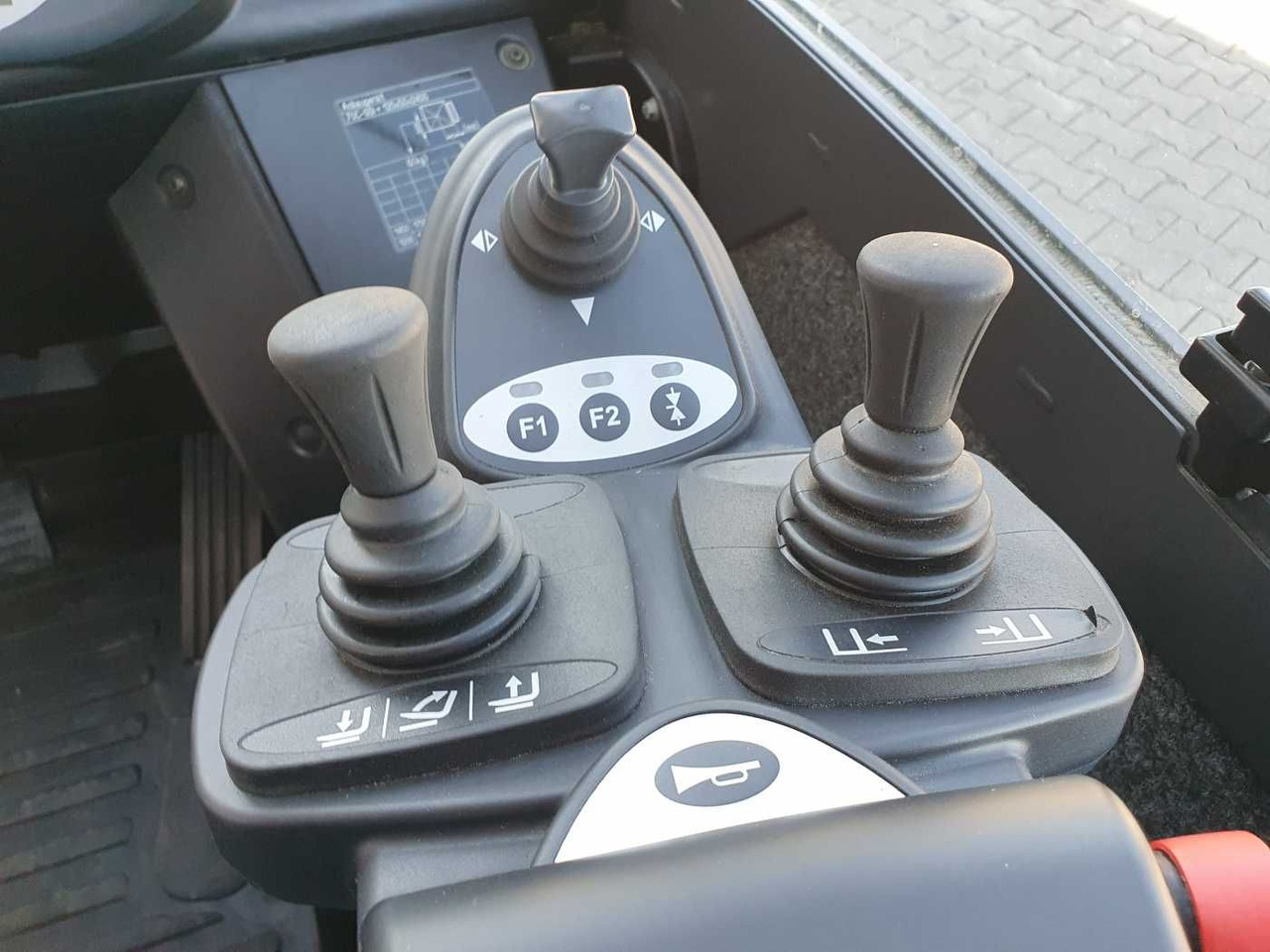 Leasing of Still RX70-35 / Duplex: 3.50m! / nur 1.986h! / SS Still RX70-35 / Duplex: 3.50m! / nur 1.986h! / SS: picture 13 Leasing of Still RX70-35 / Duplex: 3.50m! / nur 1.986h! / SS Still RX70-35 / Duplex: 3.50m! / nur 1.986h! / SS: picture 13