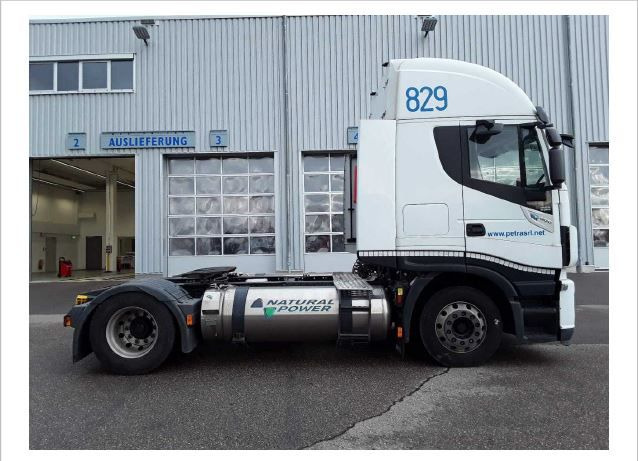 Iveco AS440S40T/P NG LNG Erdgas Intarder Iveco AS440S40T/P NG LNG Erdgas Intarder - Tractor unit: picture 2 Iveco AS440S40T/P NG LNG Erdgas Intarder Iveco AS440S40T/P NG LNG Erdgas Intarder - Tractor unit: picture 2