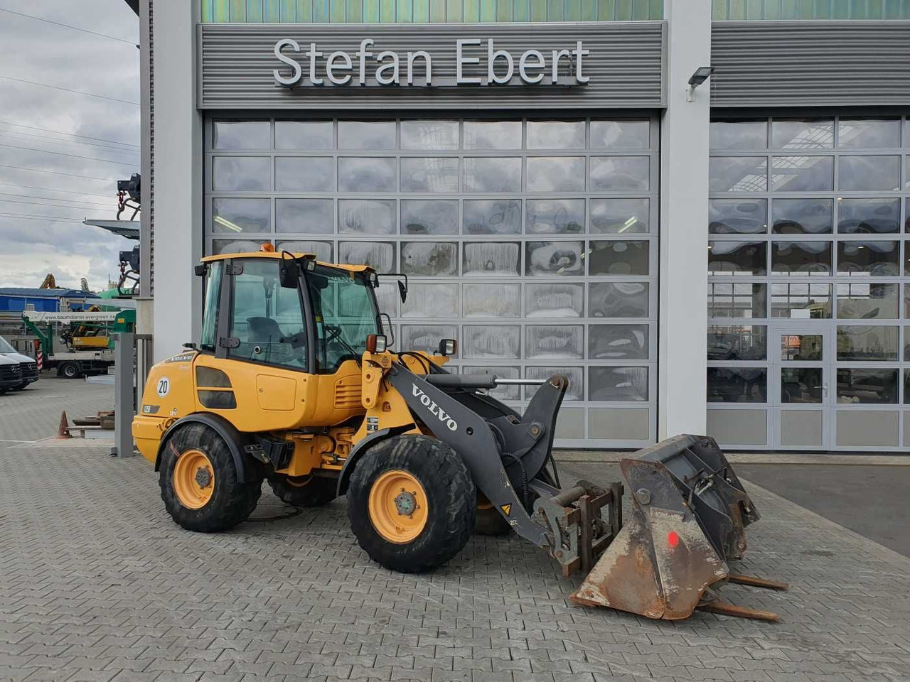 Wheel loader Volvo L25F / Klappschaufel (4in1) + Gabel / 3.258h: picture 1