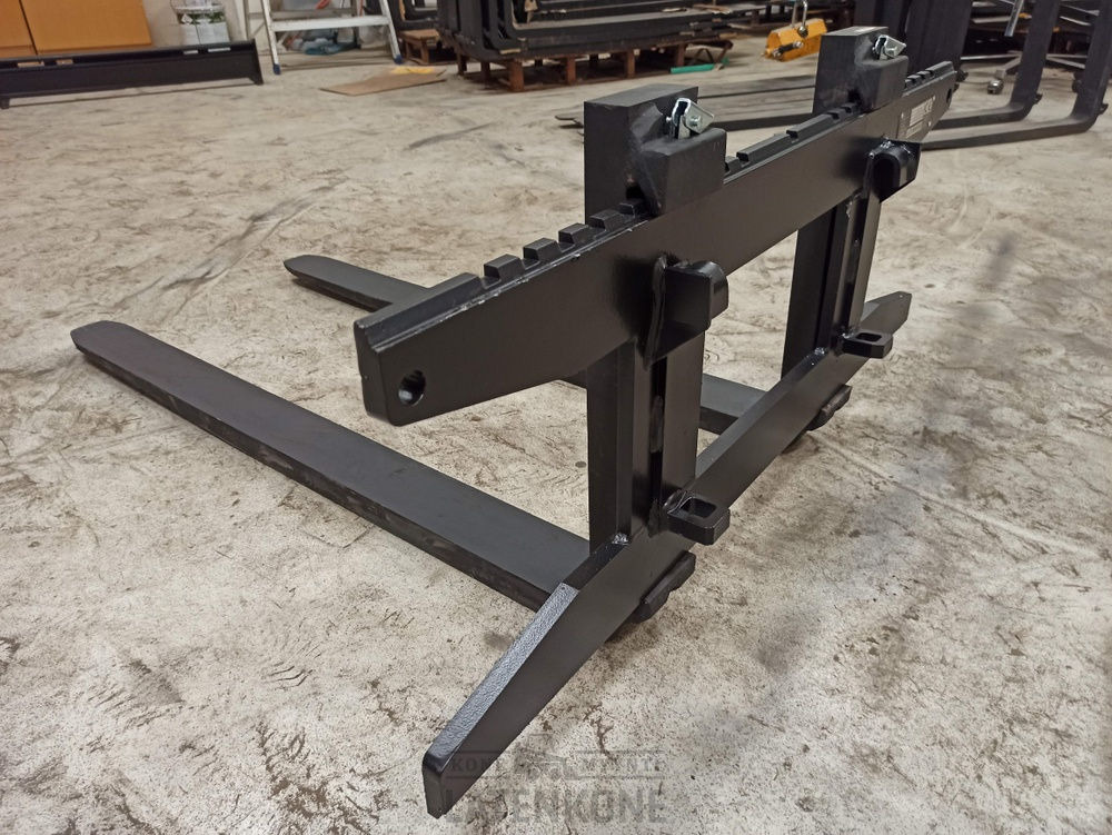 Laten Trukkipiikit 2000kg 1100mm/1200mm 2A Avant - Forks for Construction machinery: picture 5 Laten Trukkipiikit 2000kg 1100mm/1200mm 2A Avant - Forks for Construction machinery: picture 5