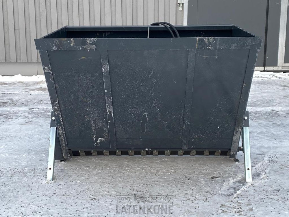 Padagas Hiekoituskauha 1500L kapea | -20% alennuksessa! - Sand/ Salt spreader: picture 5 Padagas Hiekoituskauha 1500L kapea | -20% alennuksessa! - Sand/ Salt spreader: picture 5
