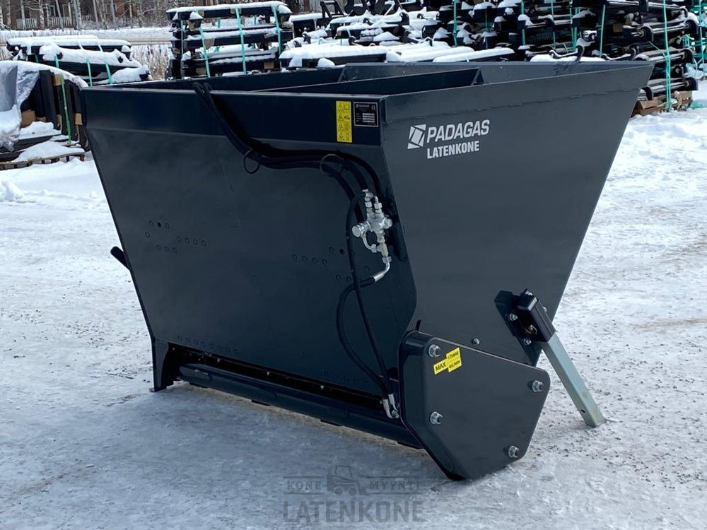 Padagas Hiekoituskauha 1500L kapea | -20% alennuksessa! - Sand/ Salt spreader: picture 1 Padagas Hiekoituskauha 1500L kapea | -20% alennuksessa! - Sand/ Salt spreader: picture 1