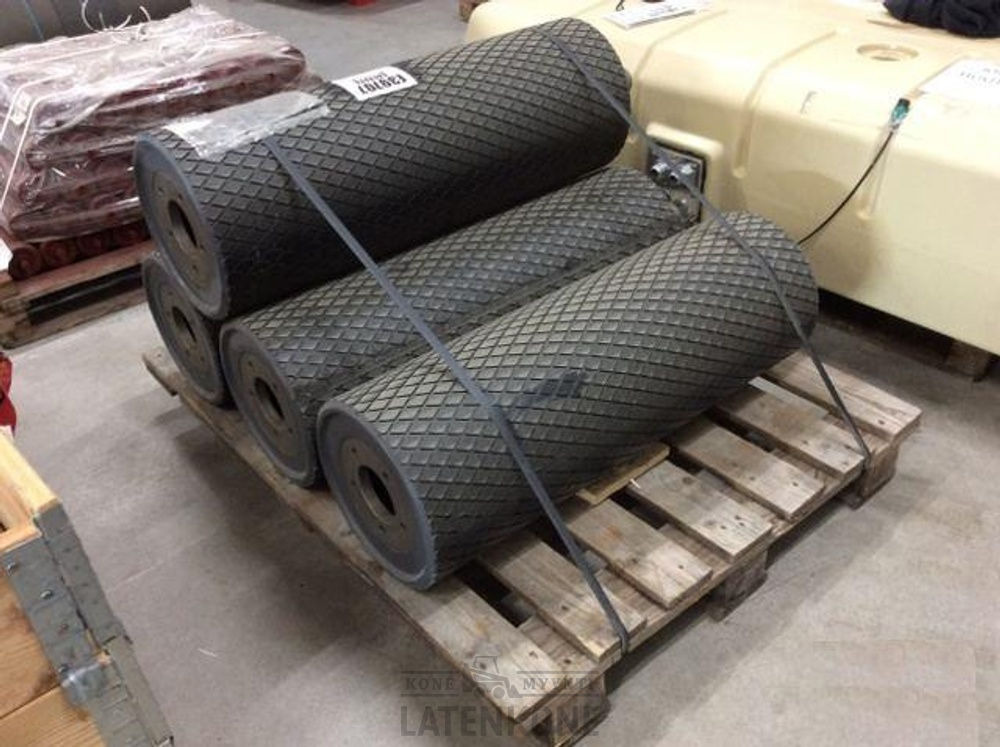 Metso Conveyor drive pulley drum 314x895mm 909522 - Spare parts for Crusher: picture 1 Metso Conveyor drive pulley drum 314x895mm 909522 - Spare parts for Crusher: picture 1