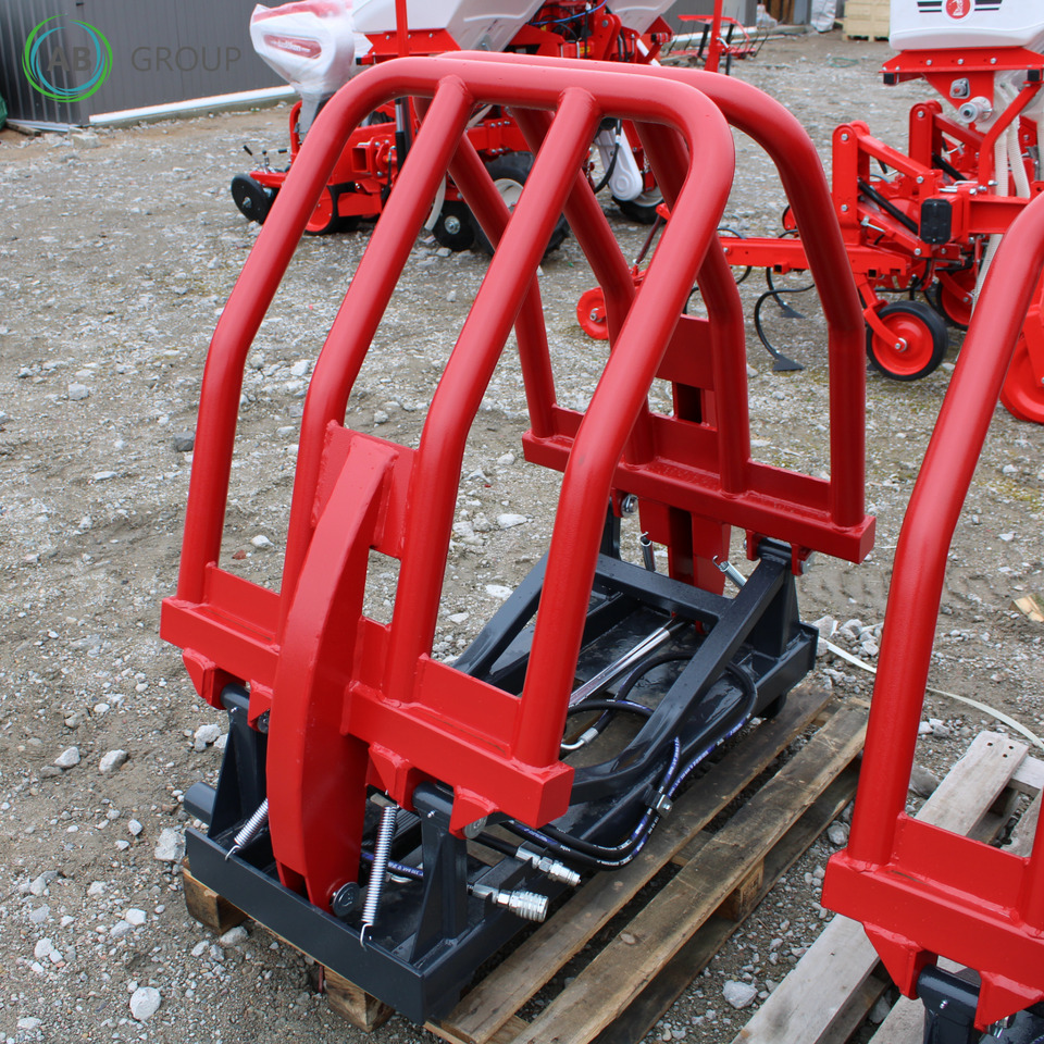M-Tech round bale grab 120cm - Clamp for Agricultural machinery: picture 1 M-Tech round bale grab 120cm - Clamp for Agricultural machinery: picture 1