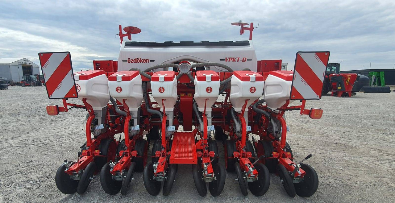 Ozdoken pneumatic precision seeder model VPKT-DG6 - on stock - Precision sowing machine: picture 2 Ozdoken pneumatic precision seeder model VPKT-DG6 - on stock - Precision sowing machine: picture 2