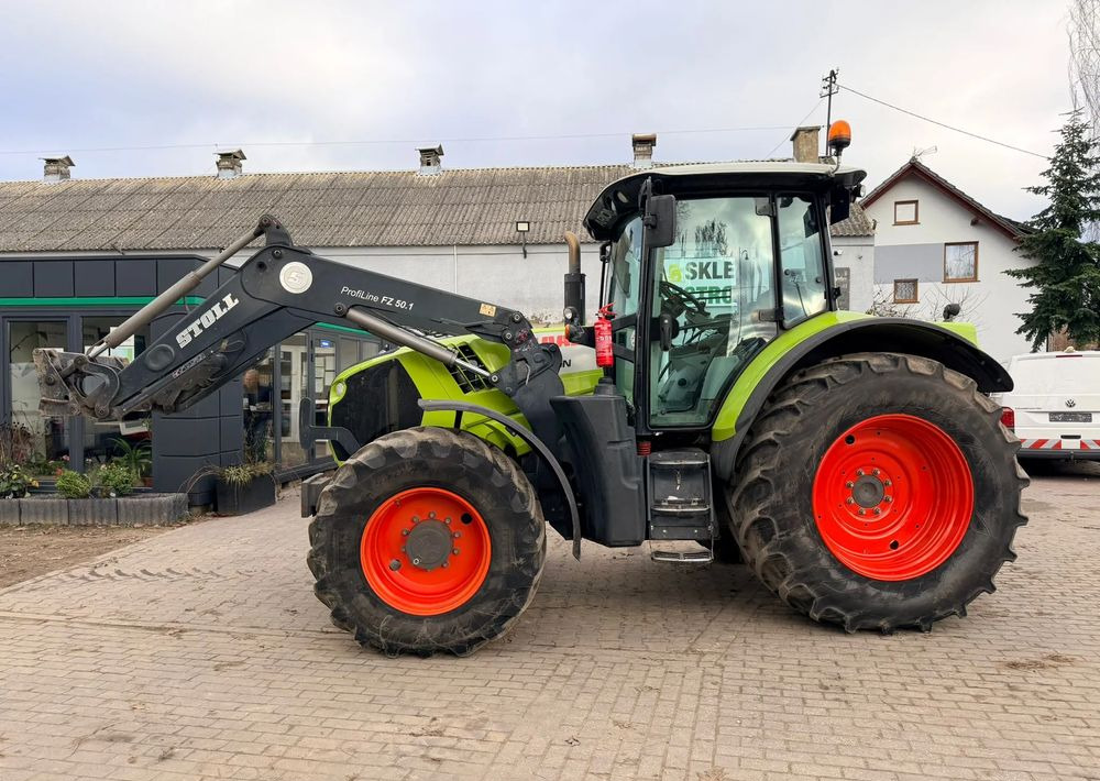 Claas Arion 640 - Farm tractor: picture 1 Claas Arion 640 - Farm tractor: picture 1