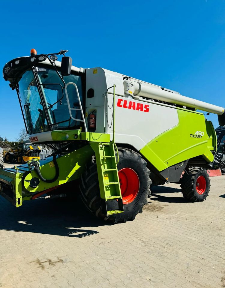 Claas Tucano 450 - Combine harvester: picture 3 Claas Tucano 450 - Combine harvester: picture 3