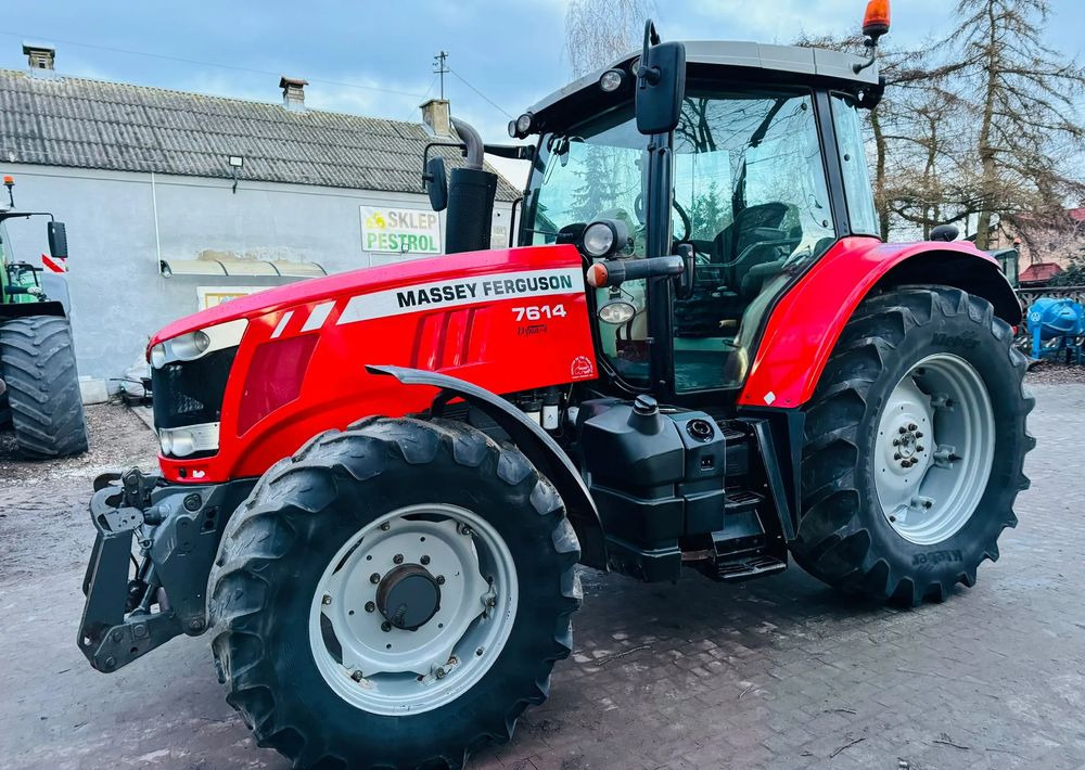 Massey Ferguson 7614 Dyna 4 - Farm tractor: picture 4 Massey Ferguson 7614 Dyna 4 - Farm tractor: picture 4