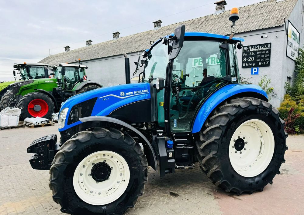 Farm tractor New Holland T5.100: picture 12