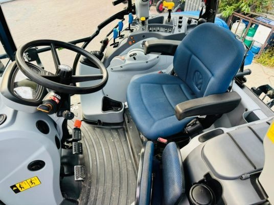 New Holland T5.110 - Farm tractor: picture 5 New Holland T5.110 - Farm tractor: picture 5