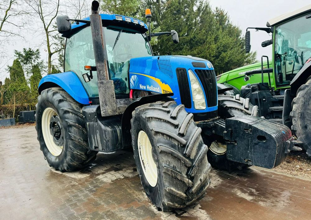 New Holland T8020 - Farm tractor: picture 3 New Holland T8020 - Farm tractor: picture 3