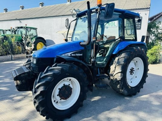 New Holland TL90 - Farm tractor: picture 1 New Holland TL90 - Farm tractor: picture 1