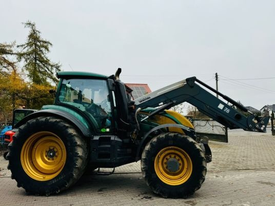 Valtra T174 - Farm tractor: picture 1 Valtra T174 - Farm tractor: picture 1