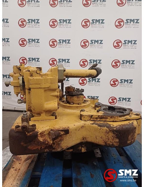 Caterpillar Occ koppelomvormer + pompgroep D6M Caterpillar - Clutch and parts: picture 4 Caterpillar Occ koppelomvormer + pompgroep D6M Caterpillar - Clutch and parts: picture 4