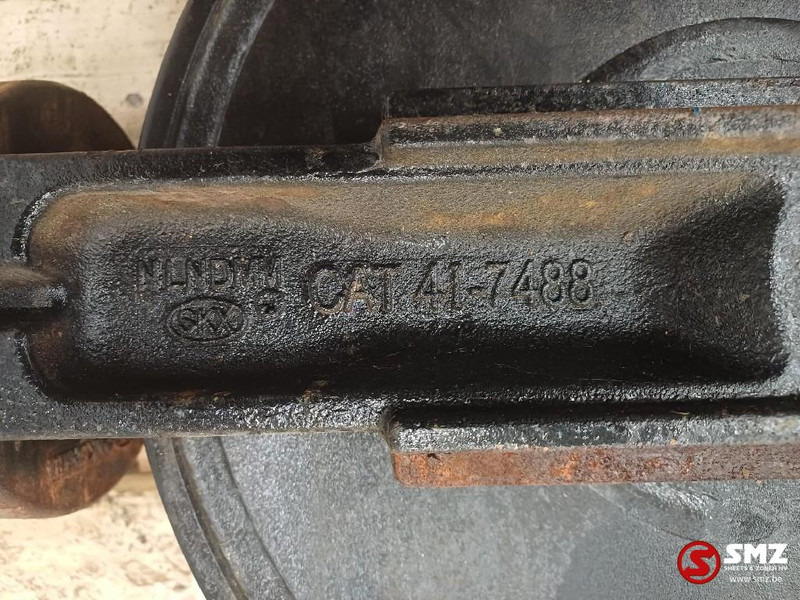 Caterpillar Track adjuster and recoil Caterpillar - Frame/ Chassis for Material handling equipment: picture 5 Caterpillar Track adjuster and recoil Caterpillar - Frame/ Chassis for Material handling equipment: picture 5