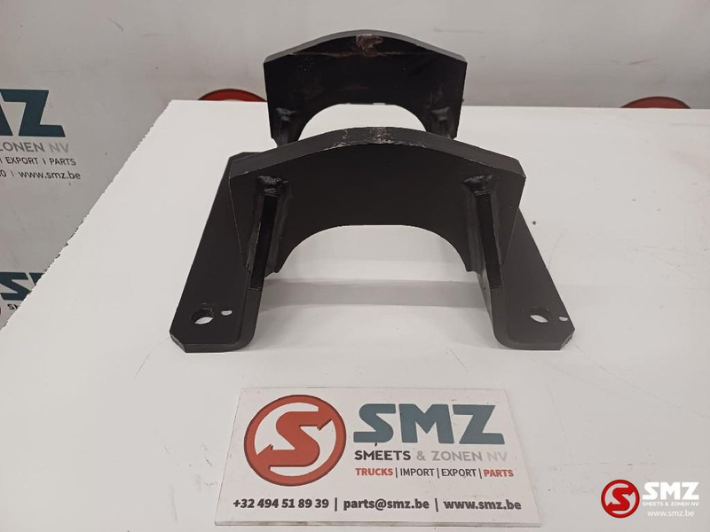 Caterpillar Track guide guard Caterpillar - Frame/ Chassis for Material handling equipment: picture 2 Caterpillar Track guide guard Caterpillar - Frame/ Chassis for Material handling equipment: picture 2