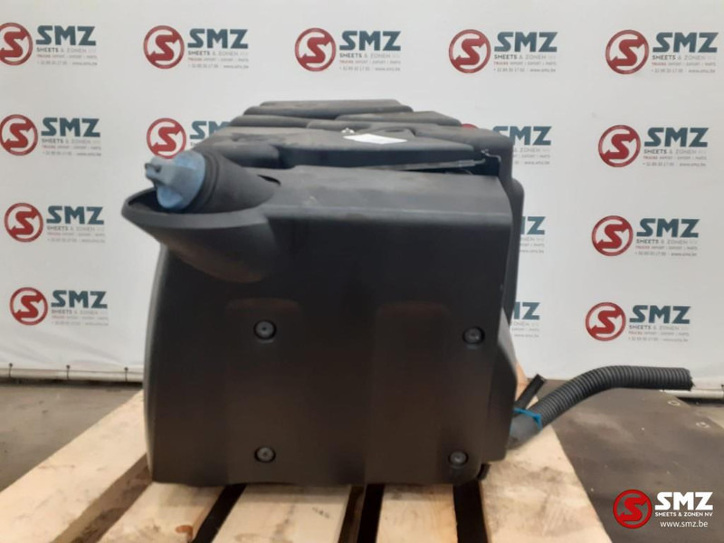 DAF Occ AdBluetank 90L Euro 6 DAF - Fuel processing/ Fuel delivery for Truck: picture 2 DAF Occ AdBluetank 90L Euro 6 DAF - Fuel processing/ Fuel delivery for Truck: picture 2