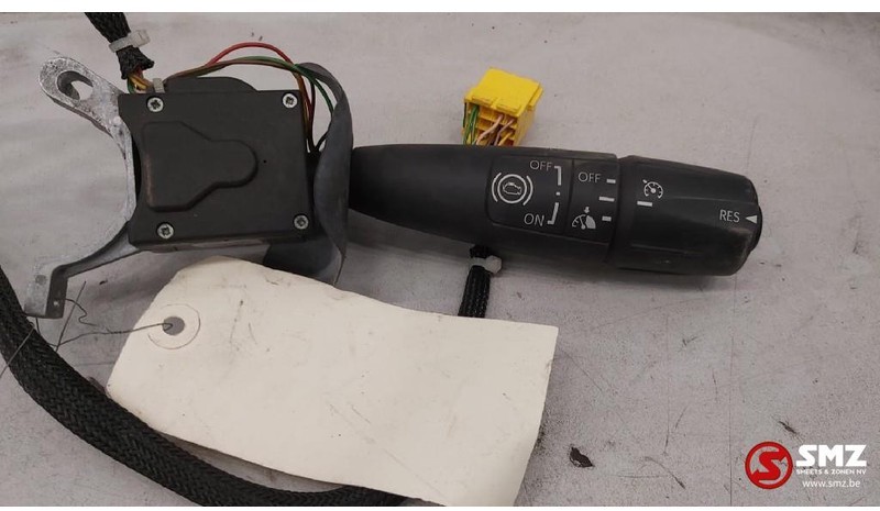DAF Occ stuurkolomschakelaar (cruise control,retarder) - Steering column switch for Truck: picture 2 DAF Occ stuurkolomschakelaar (cruise control,retarder) - Steering column switch for Truck: picture 2