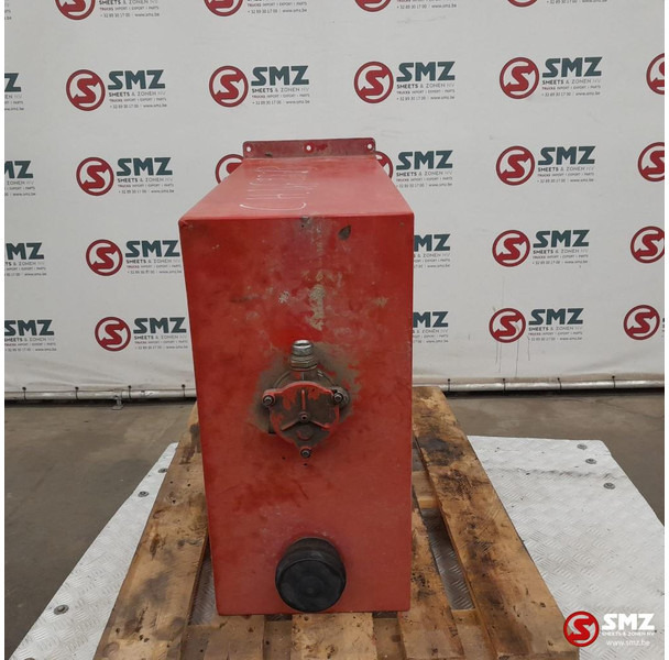 Diversen Occ hydraulische tank 200L - Hydraulic tank for Truck: picture 3 Diversen Occ hydraulische tank 200L - Hydraulic tank for Truck: picture 3