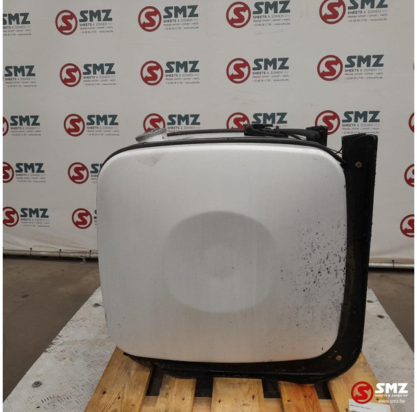 MAN Occ brandstoftank 330L + brandstofniveausensor + s - Fuel tank for Truck: picture 4 MAN Occ brandstoftank 330L + brandstofniveausensor + s - Fuel tank for Truck: picture 4
