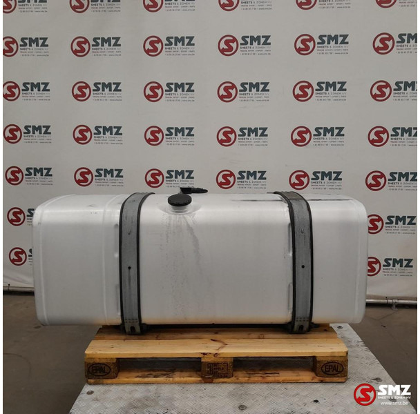 MAN Occ brandstoftank + brandstofniveusensor + steunen - Fuel tank for Truck: picture 1 MAN Occ brandstoftank + brandstofniveusensor + steunen - Fuel tank for Truck: picture 1