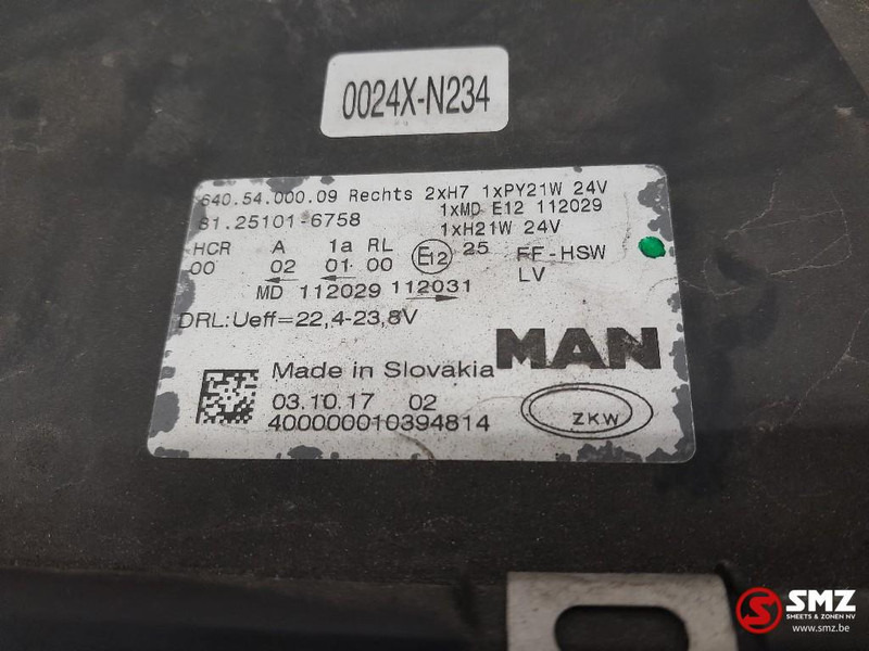 MAN Occ koplamp rechts RHD MAN - Headlight for Truck: picture 3 MAN Occ koplamp rechts RHD MAN - Headlight for Truck: picture 3