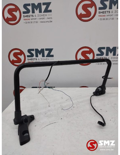 Mercedes-Benz Houder buitenspiegel rechts mercedes a0028108814 - Rear view mirror for Truck: picture 2 Mercedes-Benz Houder buitenspiegel rechts mercedes a0028108814 - Rear view mirror for Truck: picture 2