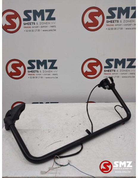 Mercedes-Benz Houder buitenspiegel rechts mercedes a0028108814 - Rear view mirror for Truck: picture 1 Mercedes-Benz Houder buitenspiegel rechts mercedes a0028108814 - Rear view mirror for Truck: picture 1