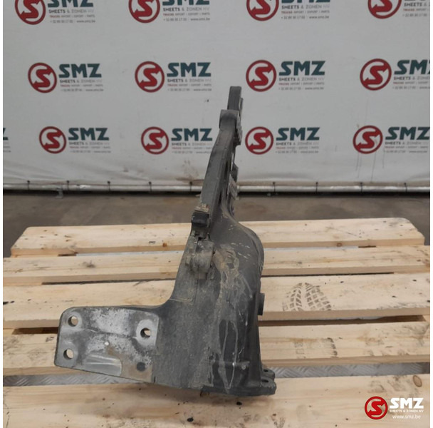 Mercedes-Benz Occ bladveerbeugel vooras rechts Mercedes - Frame/ Chassis for Truck: picture 4 Mercedes-Benz Occ bladveerbeugel vooras rechts Mercedes - Frame/ Chassis for Truck: picture 4