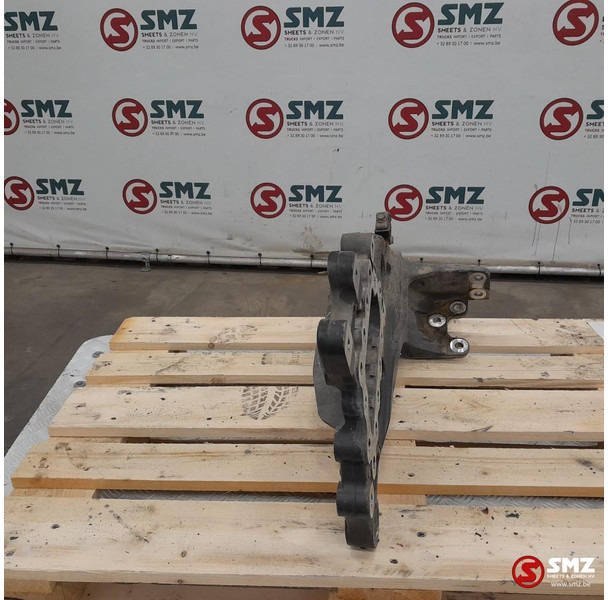 Mercedes-Benz Occ bladveerbeugel vooras rechts Mercedes - Frame/ Chassis for Truck: picture 3 Mercedes-Benz Occ bladveerbeugel vooras rechts Mercedes - Frame/ Chassis for Truck: picture 3