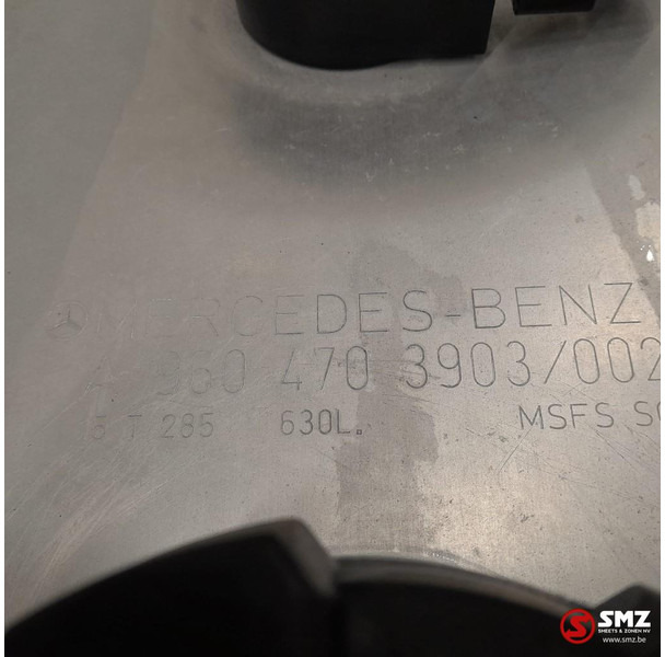 Mercedes-Benz Occ brandstoftank 630L + brandstofniveausensor Mer - Fuel tank for Truck: picture 5 Mercedes-Benz Occ brandstoftank 630L + brandstofniveausensor Mer - Fuel tank for Truck: picture 5