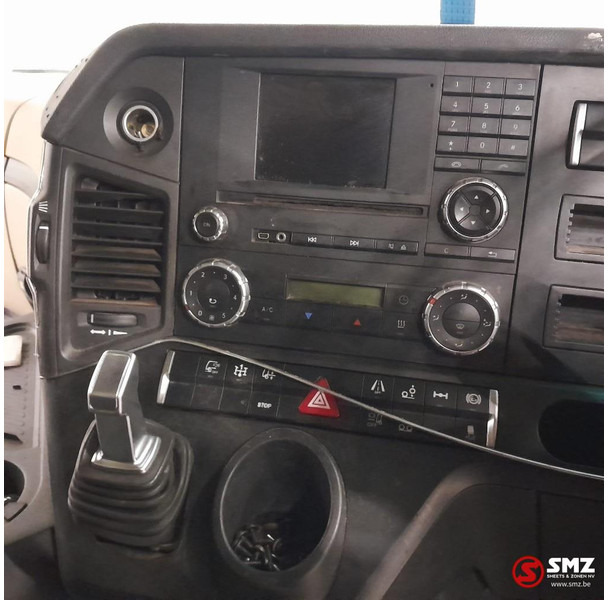 Cab and interior for Truck Mercedes-Benz Occ cabine RHD Mercedes: picture 15