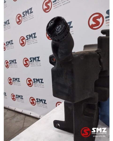 Mercedes-Benz Occ ruitenwisservloeistoftank Mercedes Actros MP4 - Wiper for Truck: picture 3 Mercedes-Benz Occ ruitenwisservloeistoftank Mercedes Actros MP4 - Wiper for Truck: picture 3