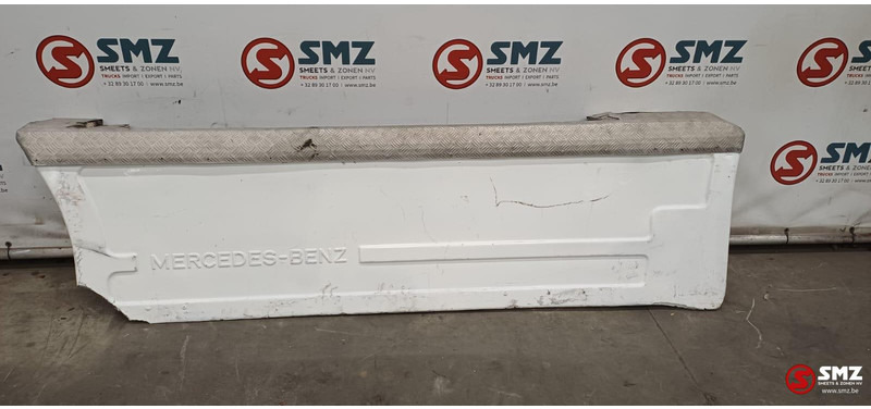 Mercedes-Benz Occ set sideskirts links + rechts Mercedes SK - Frame/ Chassis for Truck: picture 3 Mercedes-Benz Occ set sideskirts links + rechts Mercedes SK - Frame/ Chassis for Truck: picture 3
