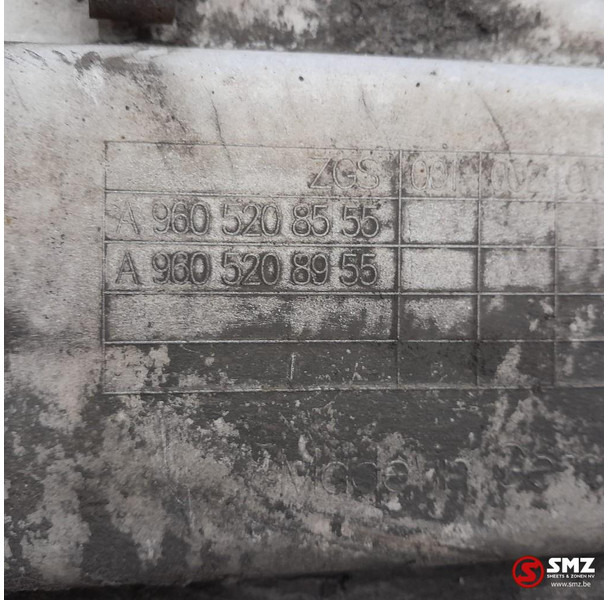 Mercedes-Benz Occ side skirt links Mercedes - Frame/ Chassis for Truck: picture 3 Mercedes-Benz Occ side skirt links Mercedes - Frame/ Chassis for Truck: picture 3