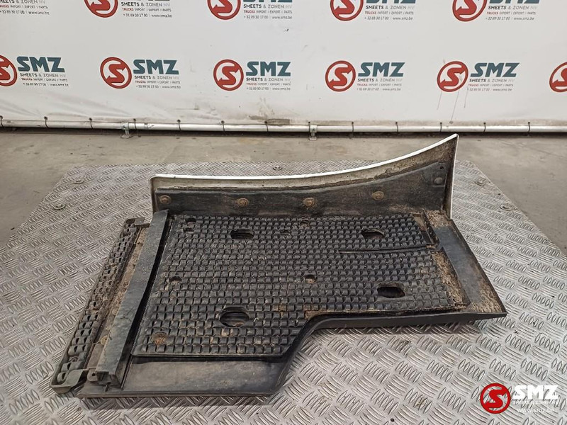 Mercedes-Benz Occ spatbord rechtsvooraan Mercedes - Body and exterior for Truck: picture 4 Mercedes-Benz Occ spatbord rechtsvooraan Mercedes - Body and exterior for Truck: picture 4