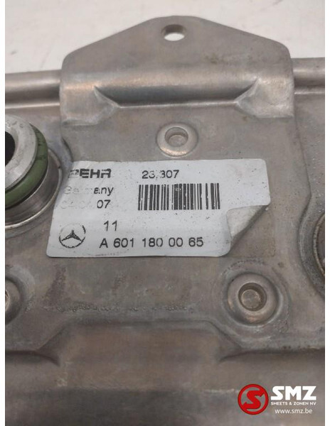 Mercedes-Benz Oliekoeler mercedes sprinter w638 w202 w210 a60118 - Cooling system for Truck: picture 3 Mercedes-Benz Oliekoeler mercedes sprinter w638 w202 w210 a60118 - Cooling system for Truck: picture 3