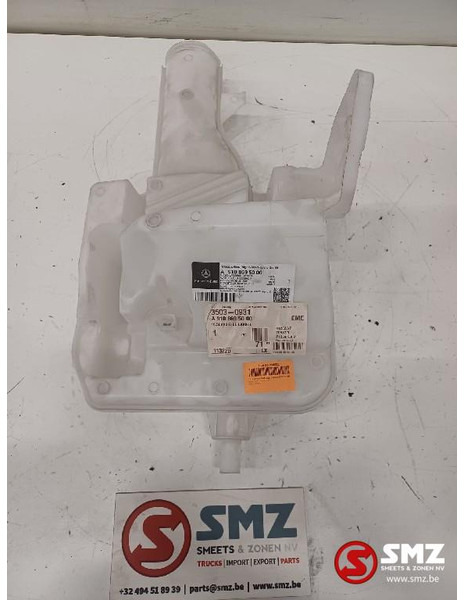 Mercedes-Benz Ruitensproeierreservoir Mercedes - Wiper for Truck: picture 3 Mercedes-Benz Ruitensproeierreservoir Mercedes - Wiper for Truck: picture 3