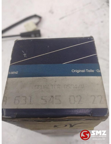 Mercedes-Benz Ruitenwisserschakelaar mercedes mb100 a6315450222 - Wiper for Truck: picture 3 Mercedes-Benz Ruitenwisserschakelaar mercedes mb100 a6315450222 - Wiper for Truck: picture 3