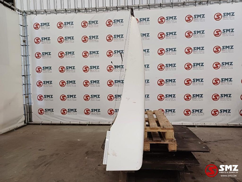 Renault Occ dakspoiler Renault - Aerodynamics/ Spoiler for Truck: picture 4 Renault Occ dakspoiler Renault - Aerodynamics/ Spoiler for Truck: picture 4