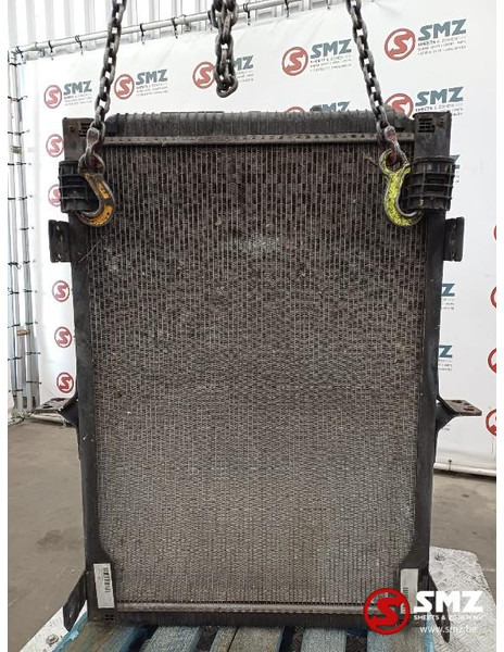 Renault Occ radiator Renault - Radiator for Truck: picture 2 Renault Occ radiator Renault - Radiator for Truck: picture 2