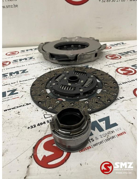 Toyota Koppelingsset TOYOTA LAND CRUISER 4.2D 01.90- - Clutch and parts for Car: picture 1 Toyota Koppelingsset TOYOTA LAND CRUISER 4.2D 01.90- - Clutch and parts for Car: picture 1