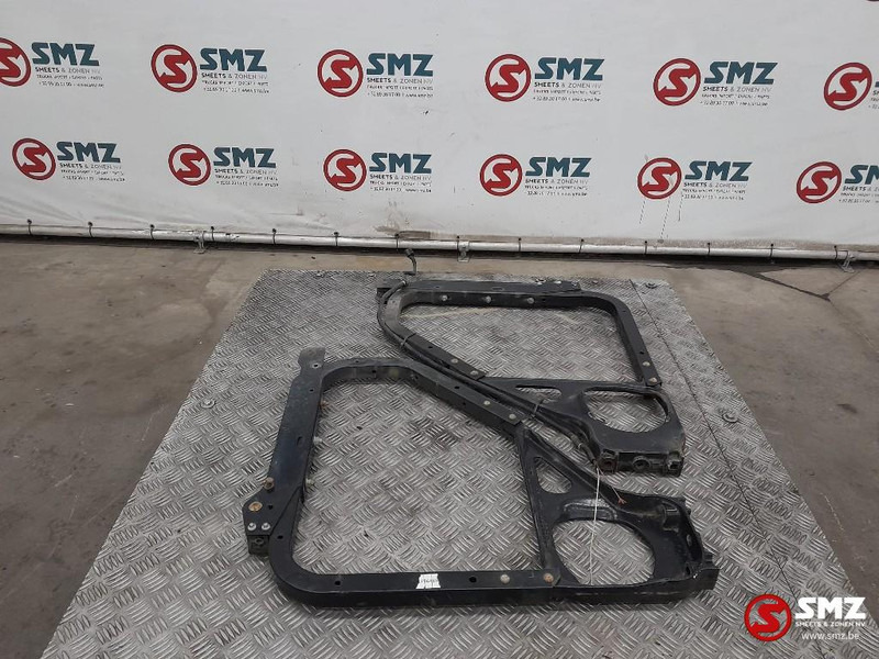 Volvo Occ 2 sideskirtbeugels Volvo - Frame/ Chassis for Truck: picture 4 Volvo Occ 2 sideskirtbeugels Volvo - Frame/ Chassis for Truck: picture 4