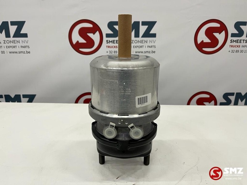 Volvo Veerremcilinder achter 16/16; 57/57mm schijf - Brake cylinder for Truck: picture 1 Volvo Veerremcilinder achter 16/16; 57/57mm schijf - Brake cylinder for Truck: picture 1