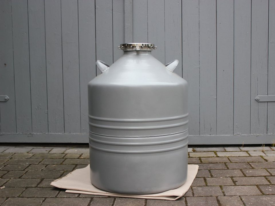 Cryotherm Container 50 L Dewar used for liquid nitrogen - Storage tank: picture 1 Cryotherm Container 50 L Dewar used for liquid nitrogen - Storage tank: picture 1